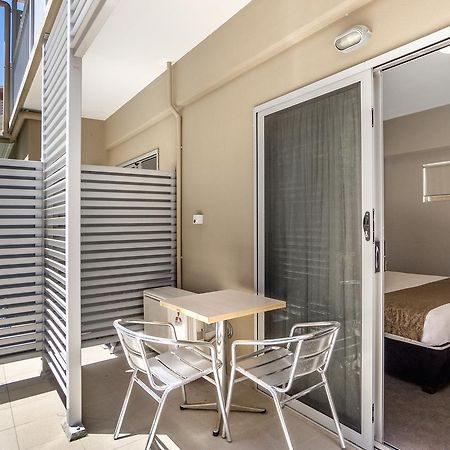 Toowong Inn & Suites Brisbane Exterior photo
