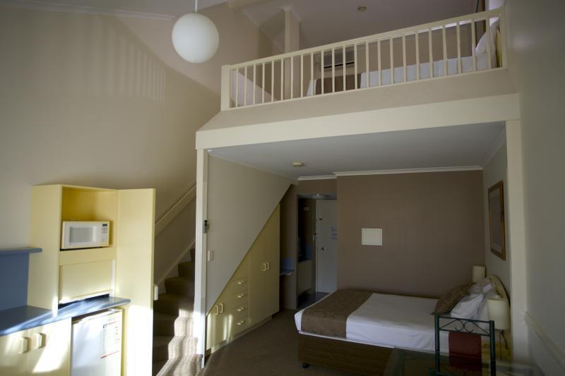 Toowong Inn & Suites Brisbane Exterior photo