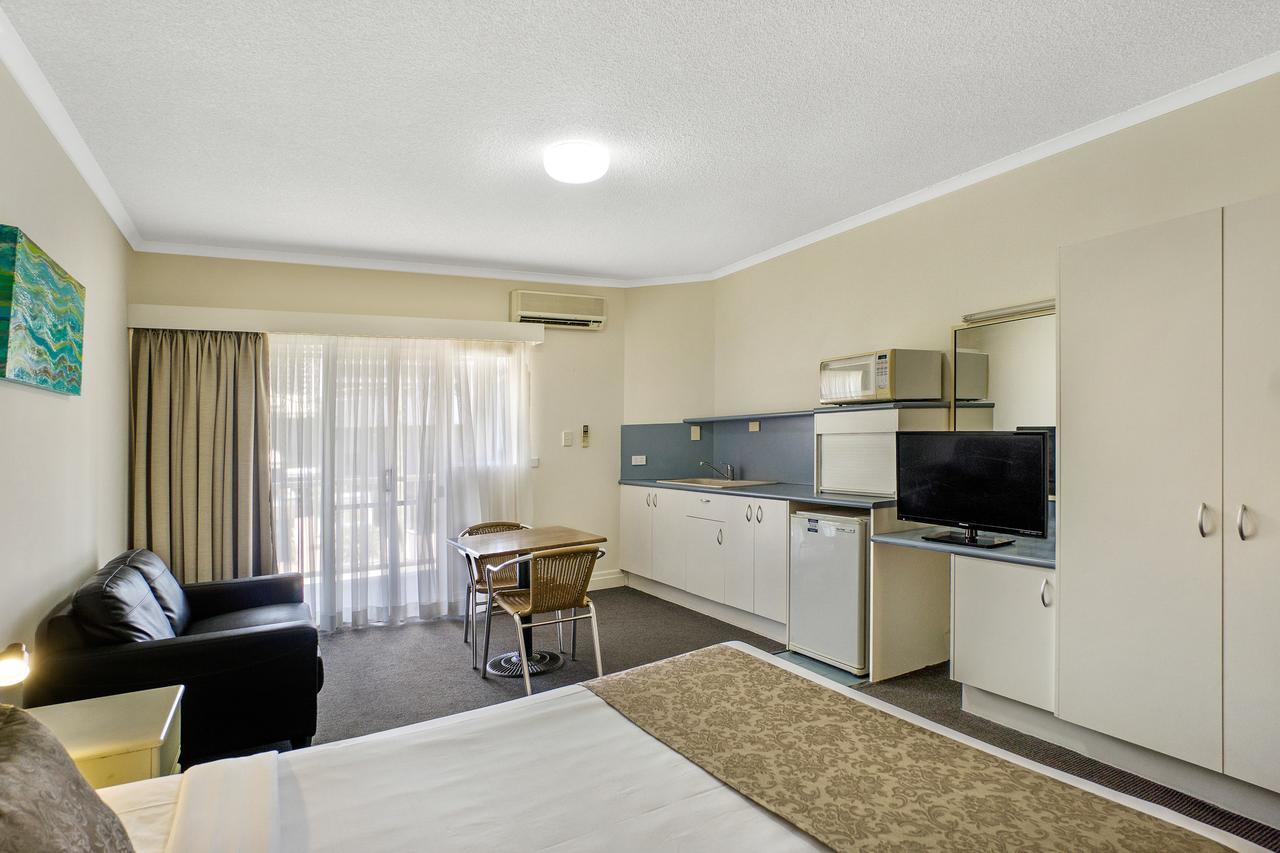 Toowong Inn & Suites Brisbane Exterior photo