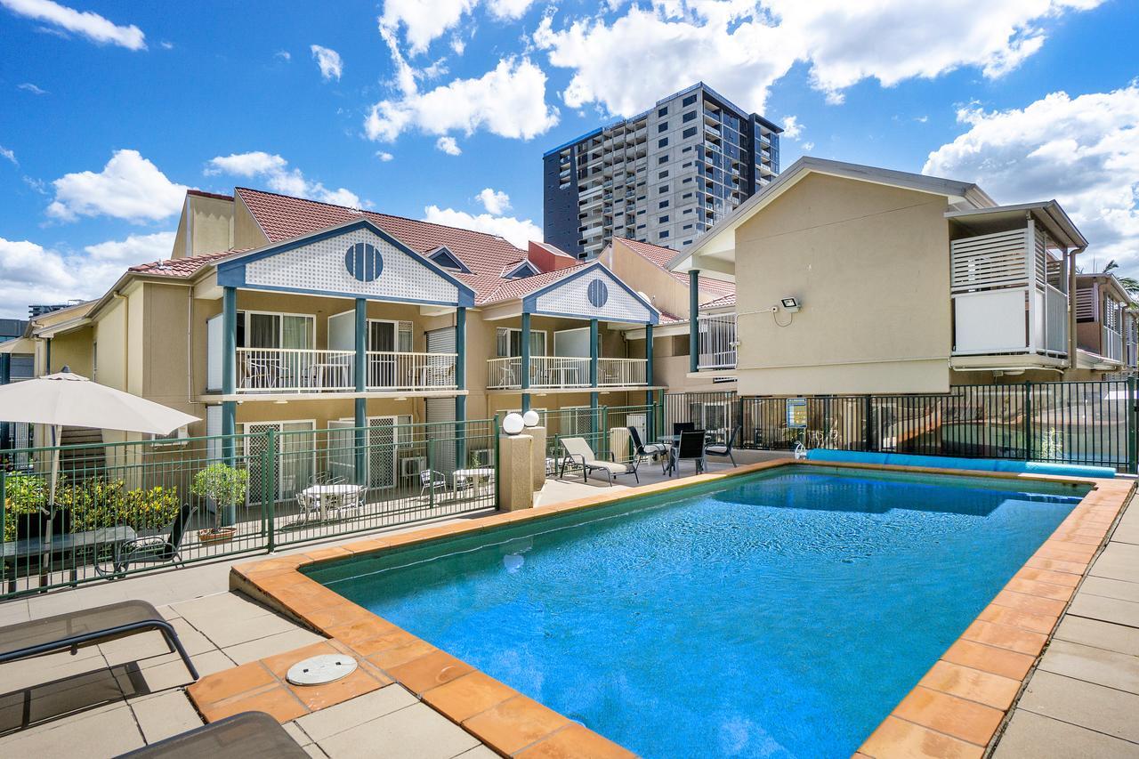 Toowong Inn & Suites Brisbane Exterior photo