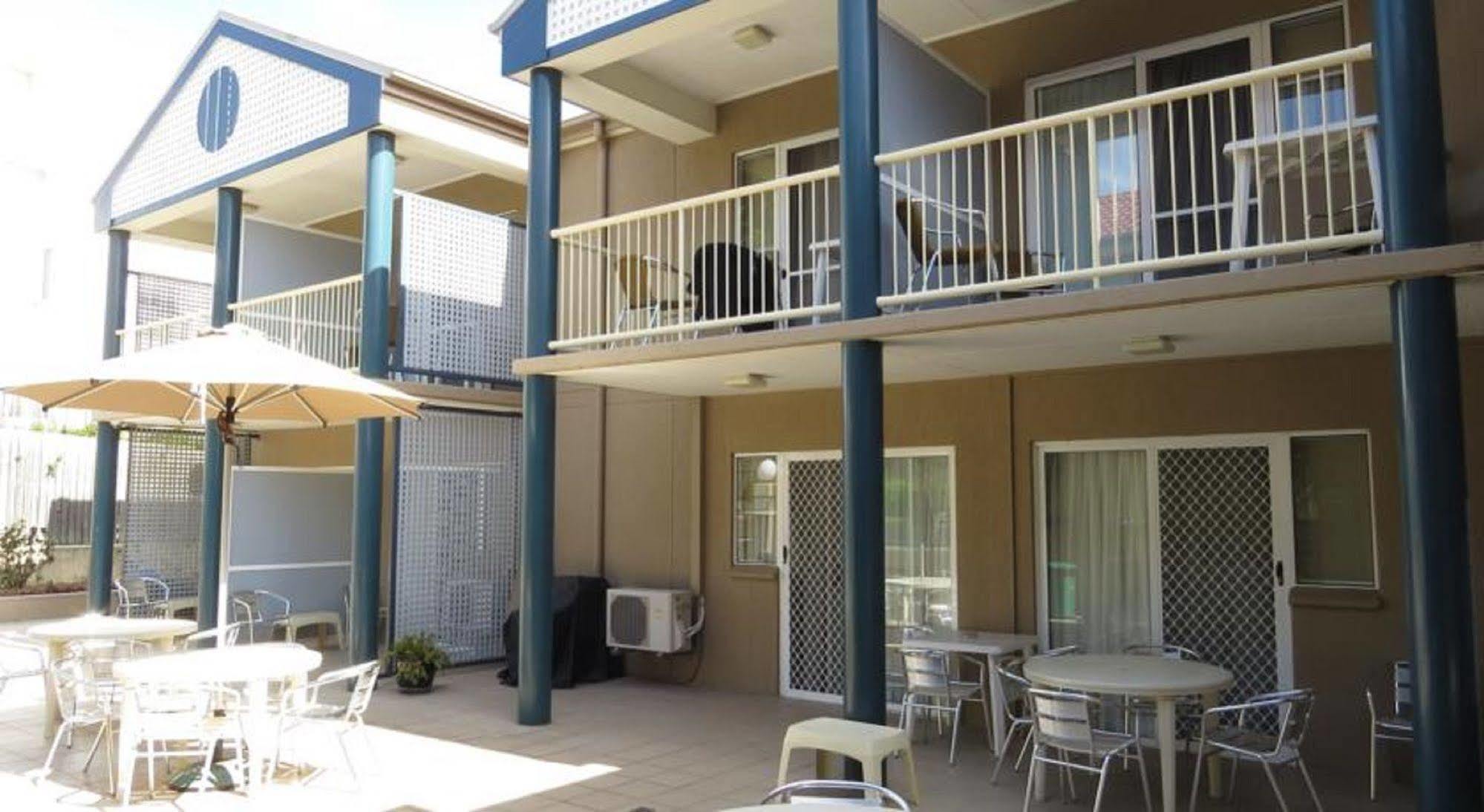 Toowong Inn & Suites Brisbane Exterior photo